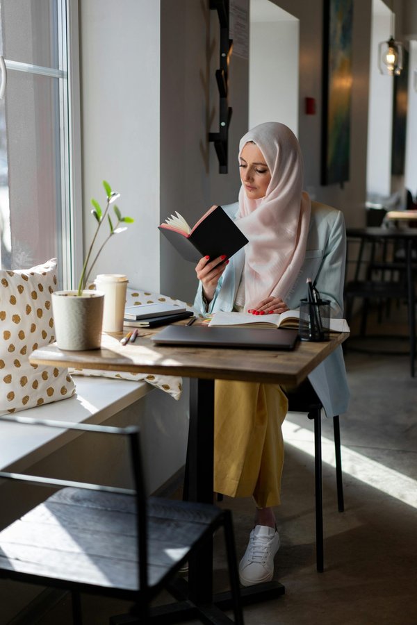 Cours d'arabe en ligne : apprenez à votre rythme et en toute confiance